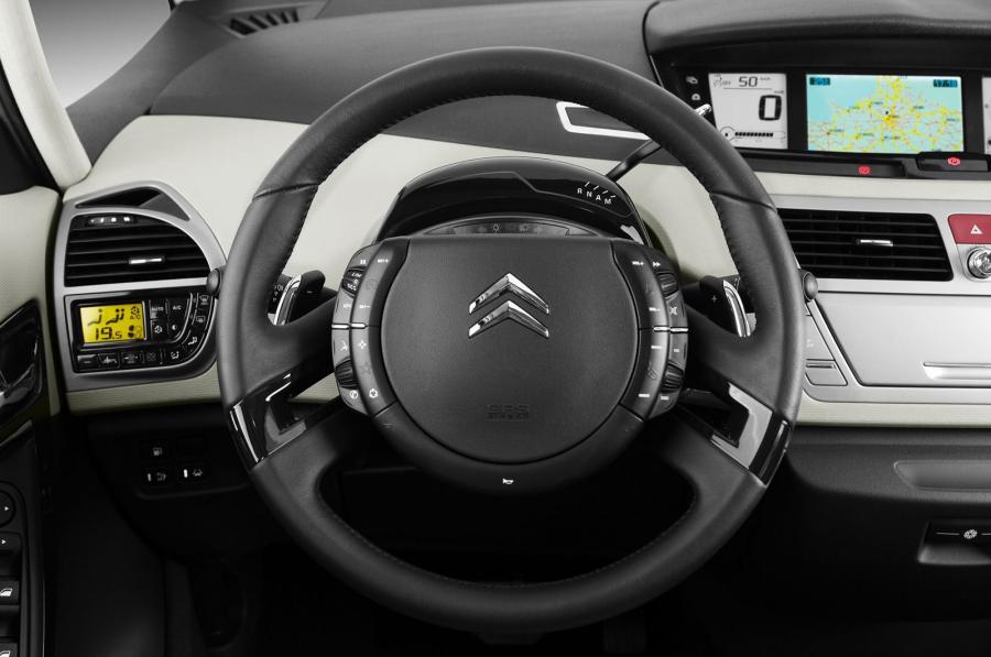  Citroen C4 Picasso 2007 года  (фото 46 из 117)
